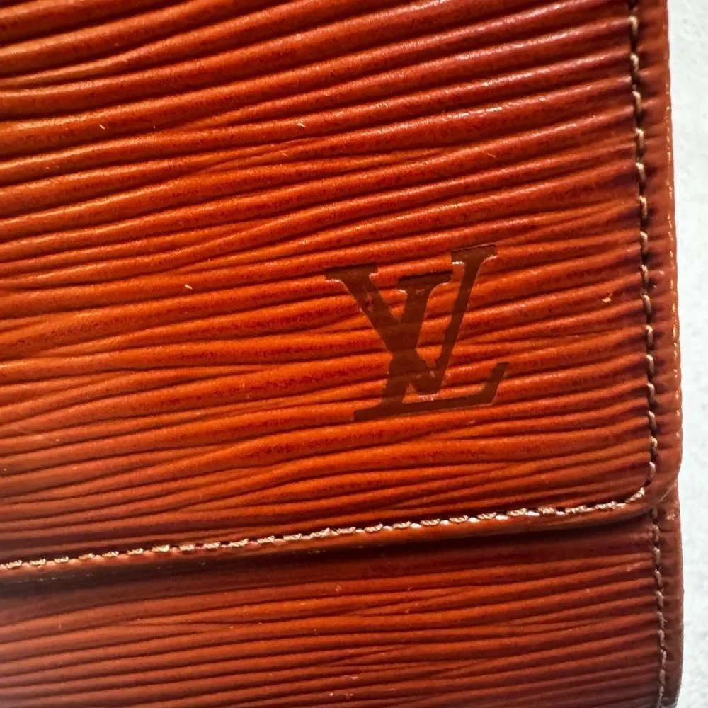 Louis Vuitton Epi Brown Elise Wallet ✨ Vintage ✨ Authentic